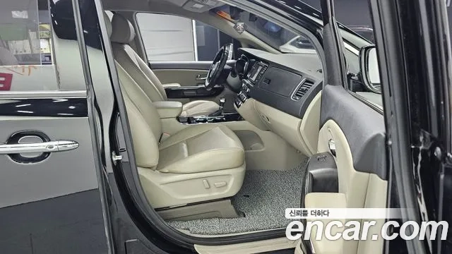 Kia The New Carnival 2018 Черный из Кореи, фото 2