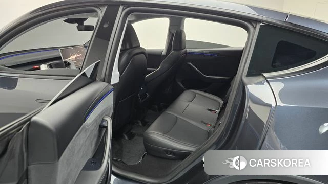 Tesla Model Y 2025 Серый из Кореи, фото 2