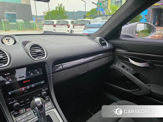 Porsche 718 Cayman 2022 Серебристо-серый из Кореи, фото 2