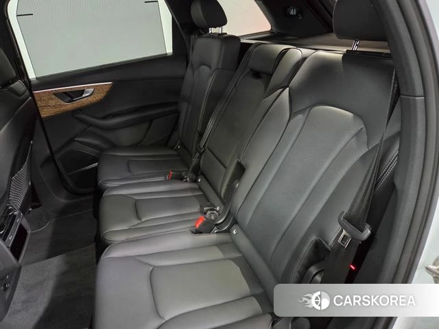 Audi Q7 (4M) 2026 Белый из Кореи, фото 2
