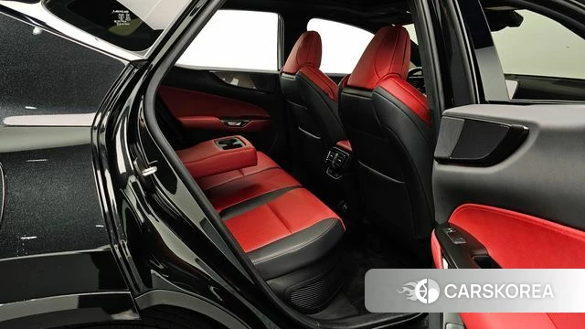 Lexus NX450h + 2nd generation 2024 Черный из Кореи, фото 2