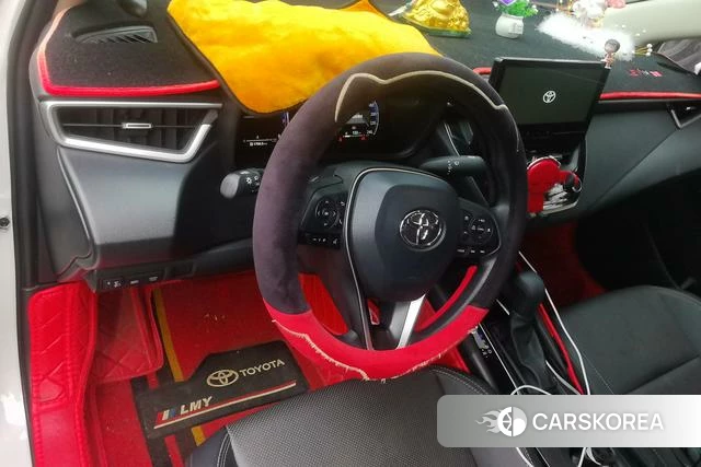 Toyota Levin 2023 Белый из Китая, фото 2