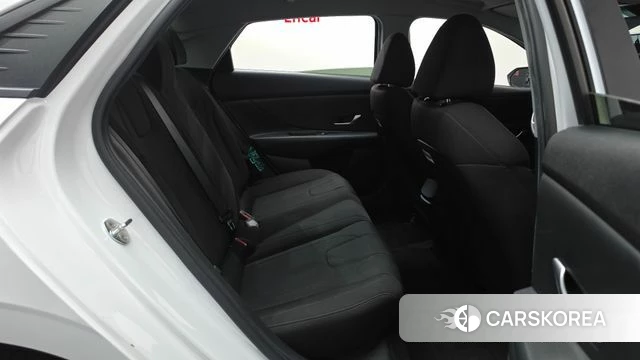 Hyundai Avante (CN7) 2021 Белый из Кореи, фото 2