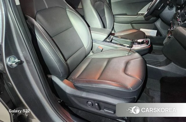 Kia Niro Plus 2022 Серый из Кореи, фото 2