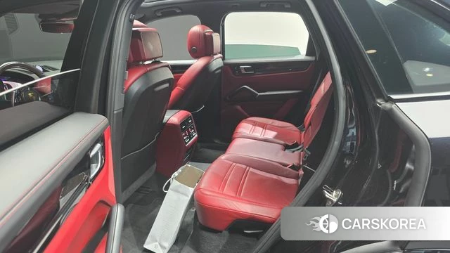 Porsche Cayenne (PO536) id 4930413 из Кореи 2