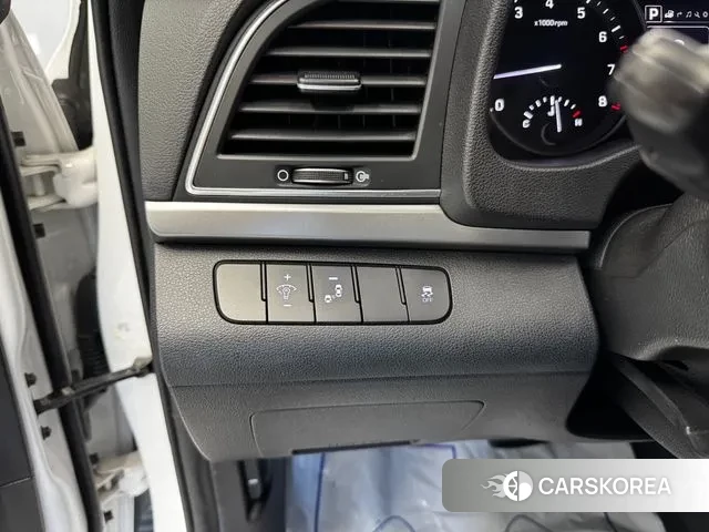 Hyundai Avante AD 2018 Белый из Кореи, фото 2