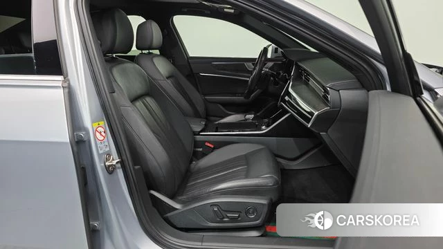 Audi A6 (C8) 2020 Серебристо-серый из Кореи, фото 2