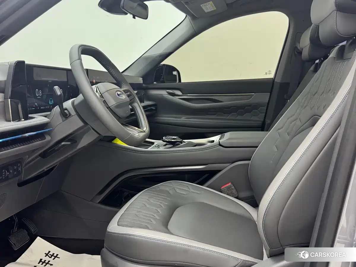 Ford Edge 2023 Silver/gray из Китая, фото 2