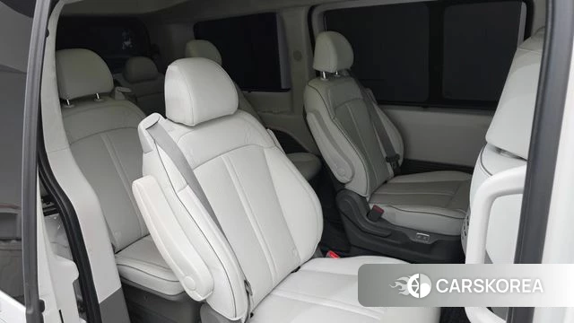 Hyundai Staria 2025 Белый из Кореи, фото 2