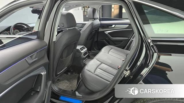 Audi A6 (C8) 2021 Черный из Кореи, фото 2
