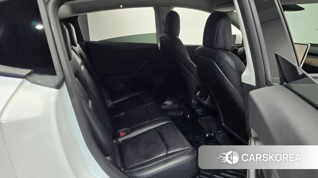 Tesla Model Y 2022 Белый из Кореи, фото 2