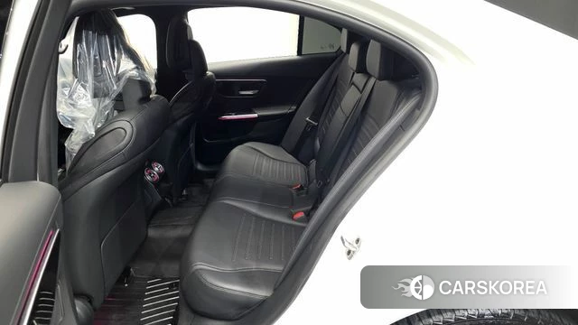 Mercedes-Benz C-Class W206 2024 Белый из Кореи, фото 2