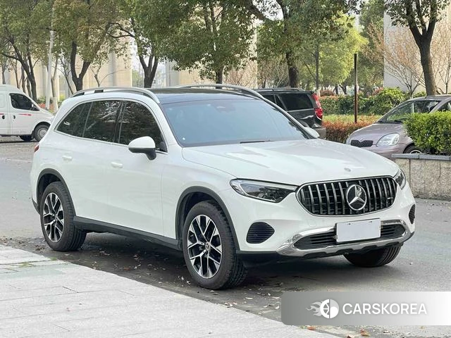Mercedes-Benz GLC 2024 Белый из Китая, фото 2