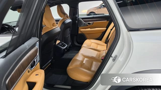 Volvo V90 Cross-Country 2022 Белый из Кореи, фото 2