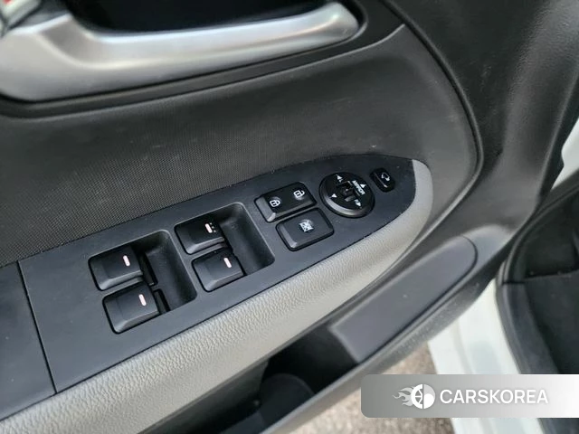 Kia The New Kia Ray 2023 Белый из Кореи, фото 2