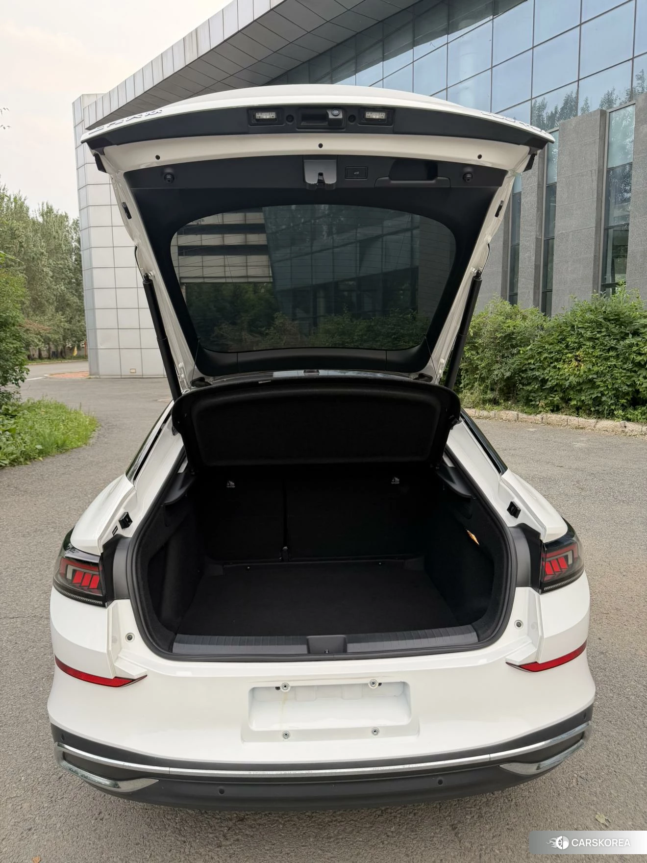 Volkswagen Lamando 2022 Белый из Китая, фото 2
