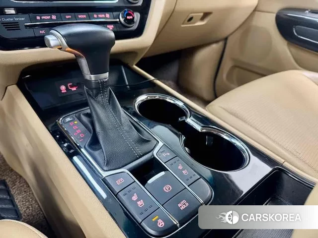 Kia The New Carnival 2019 Белый из Кореи, фото 2