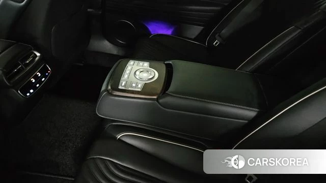 Genesis G80 (RG3) 2020 Серебряный из Кореи, фото 2