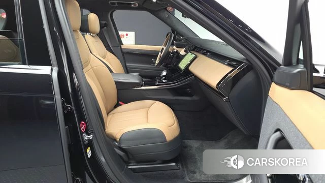 Land Rover Range Rover Sport 3rd Generation 2026 Черный из Кореи, фото 2