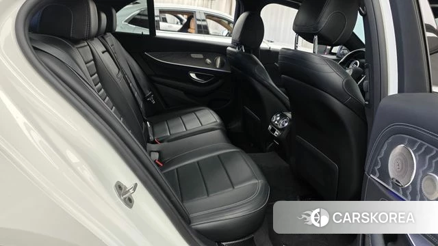 Mercedes-Benz E-Class W213 2021 Белый из Кореи, фото 2