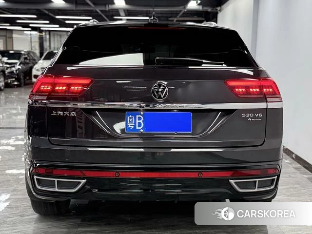 Volkswagen Teramont 2022 Темно-серый из Китая, фото 2
