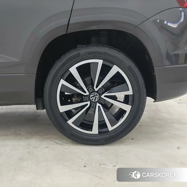 Volkswagen Tharu 2021 Темно-серый из Китая, фото 2