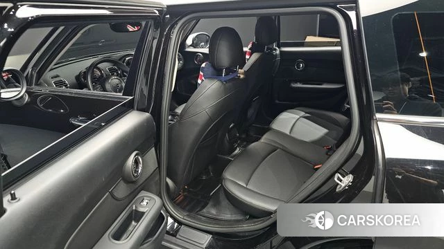 Mini Cooper Clubman 2020 Черный из Кореи, фото 2