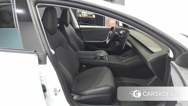 Tesla Model 3 2026 Белый из Кореи, фото 2
