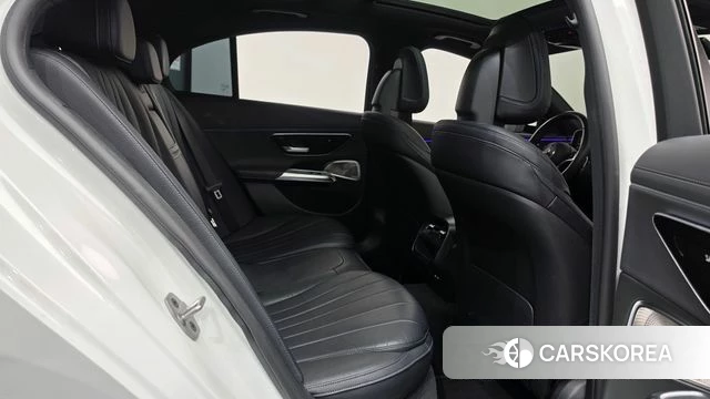 Mercedes-Benz E-Class W214 2024 Белый из Кореи, фото 2