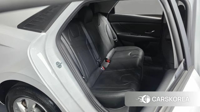 Hyundai Avante (CN7) 2022 Белый из Кореи, фото 2