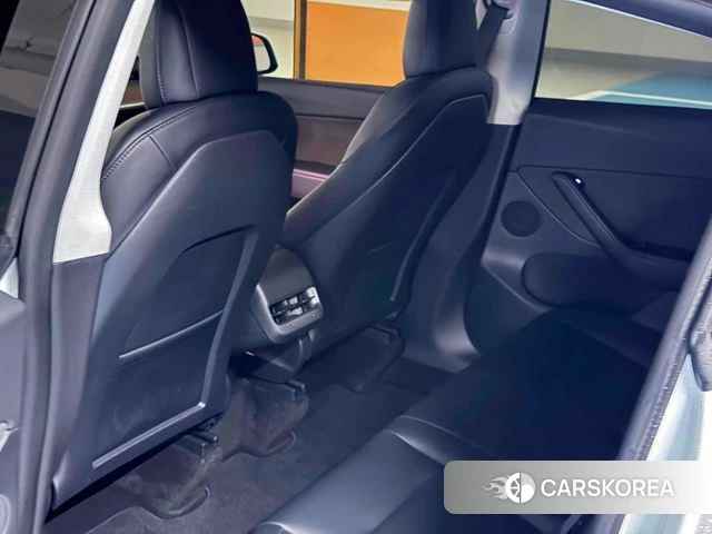 Tesla Model Y 2022 Белый из Кореи, фото 2