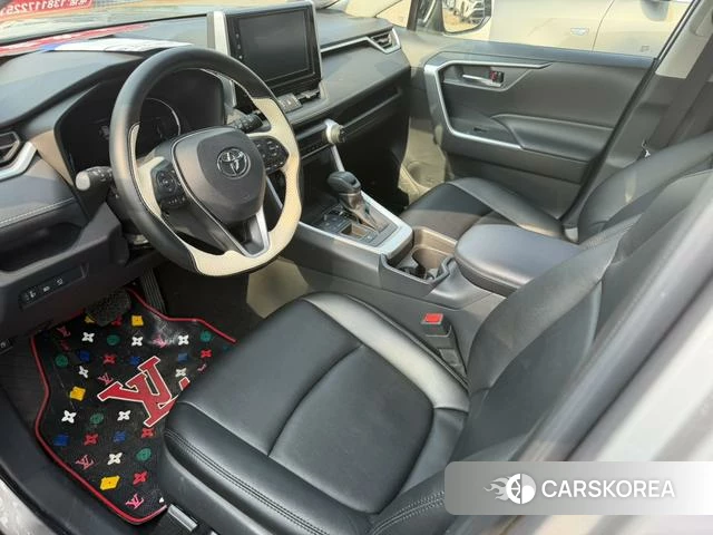 Toyota RAV4 2021 Шампань из Китая, фото 2