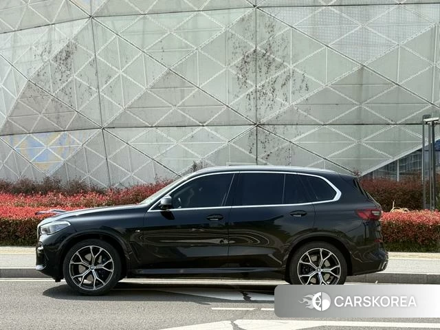 BMW X5 2021 Черный из Китая, фото 2