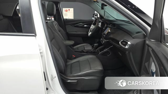 Chevrolet (GM Daewoo) Trailblazer 2021 Белый из Кореи, фото 2