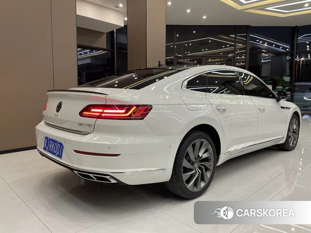 Volkswagen CC 2021 Белый из Китая, фото 2