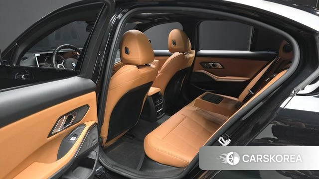 BMW 3 Series (G20) 2024 Черный из Кореи, фото 2