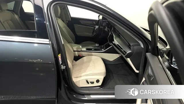 Audi A6 (C8) 2023 Серый из Кореи, фото 2