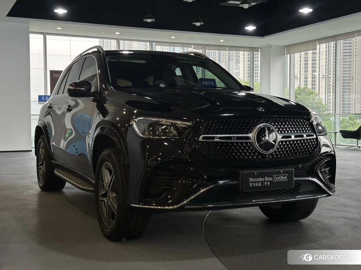 Mercedes-Benz GLE 2023 Черный из Китая, фото 2