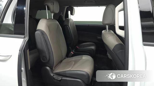 Kia The New Carnival 4th Generation 2024 Белый из Кореи, фото 2