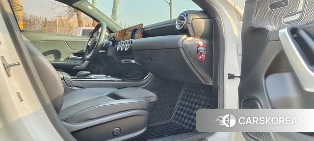 Mercedes-Benz A-Class 2020 Белый из Китая, фото 2