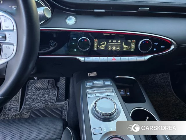 Genesis GV70 2024 Белый из Кореи, фото 2