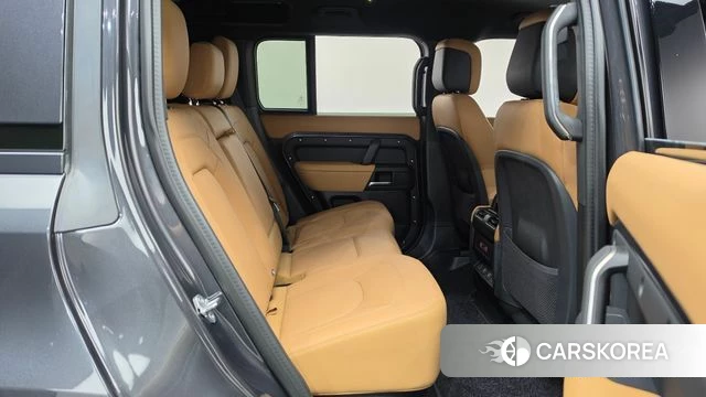 Land Rover Defender (L663) 2025 Серый из Кореи, фото 2