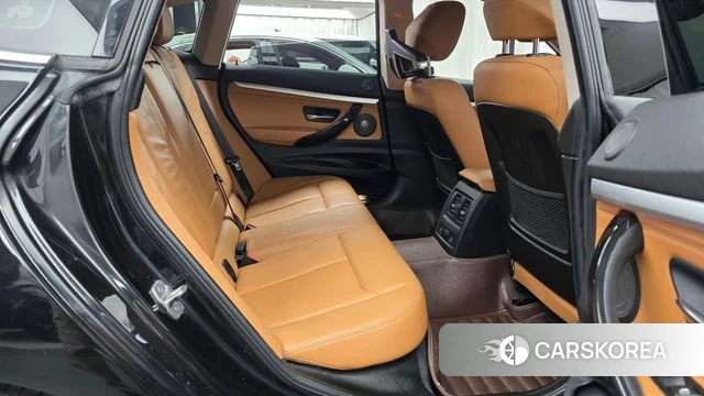 BMW 3 Series GT (F34) 2018 Черный из Кореи, фото 2