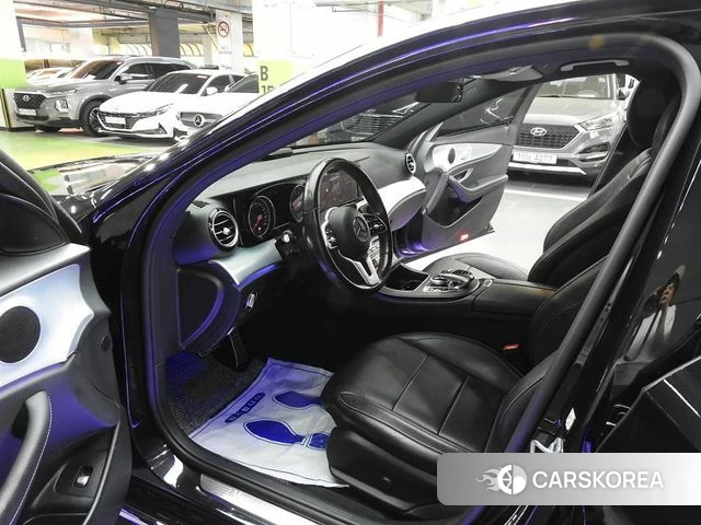 Mercedes-Benz E-Class W213 2019 Черный из Кореи, фото 2