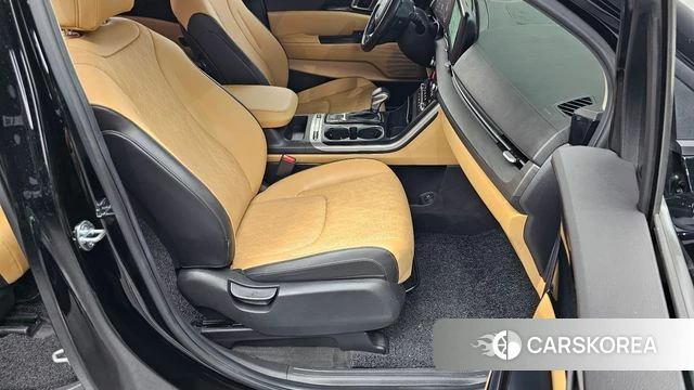 Kia Carnival 4th generation 2022 Черный из Кореи, фото 2