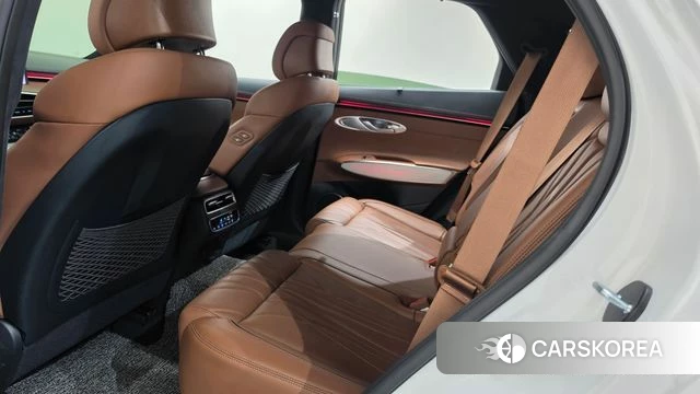 Genesis GV70 2024 Белый из Кореи, фото 2