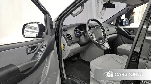 Hyundai The New Grand Starex 2018 Черный из Кореи, фото 2