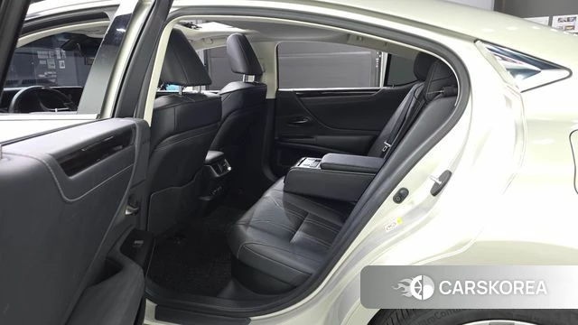 Lexus ES300h 7th generation 2018 Серебристо-серый из Кореи, фото 2