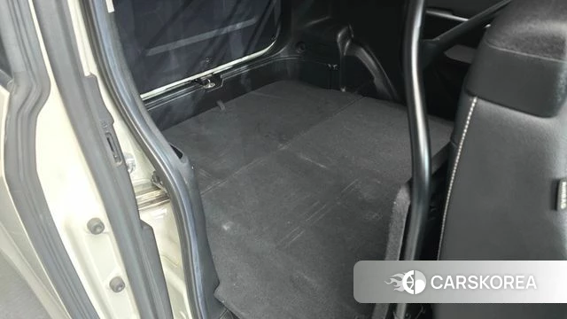 Kia The New Kia Ray EV 2024 Жемчужный цвет из Кореи, фото 2