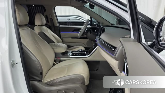 Kia Carnival 4th generation 2023 Белый из Кореи, фото 2